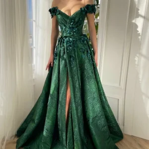 Custom a line princess strapless sweetheart sleeveless floor length long prom dresses whit split side pleats