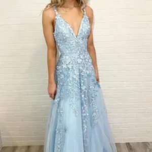 Custom Light Blue V-Neck Lace Appliques Evening Dress with A-Line Cut and Spaghetti Straps